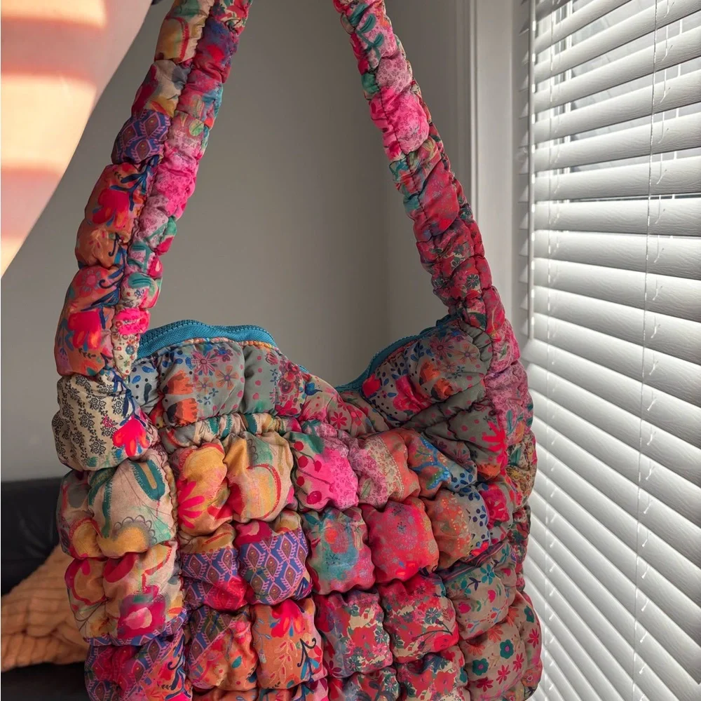 Natural Life Puffy Bag - Picture 11 of 15